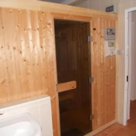 Appartement 1 Bed Apt With Pool, Sauna, Bbq, Gym.