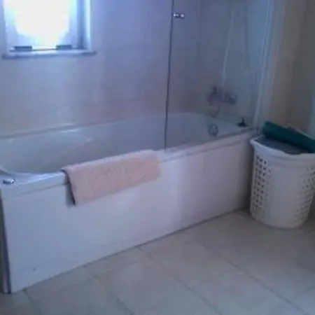 1 Bed Apt With Pool, Sauna, Bbq, Gym. Albufeira