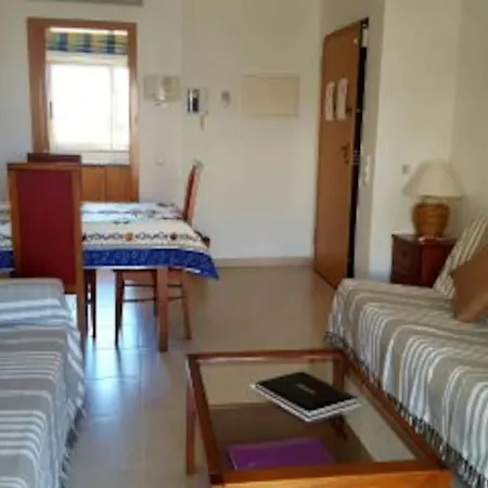 1 Bed Apt With Pool, Sauna, Bbq, Gym. Albufeira